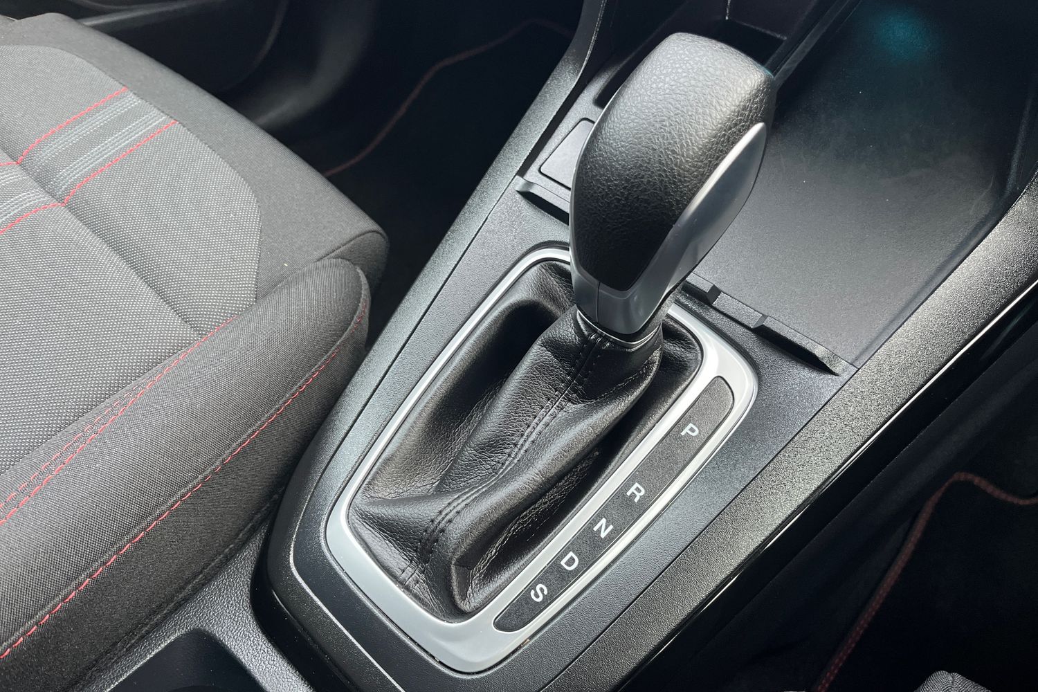 Ford PUMA Photo 36