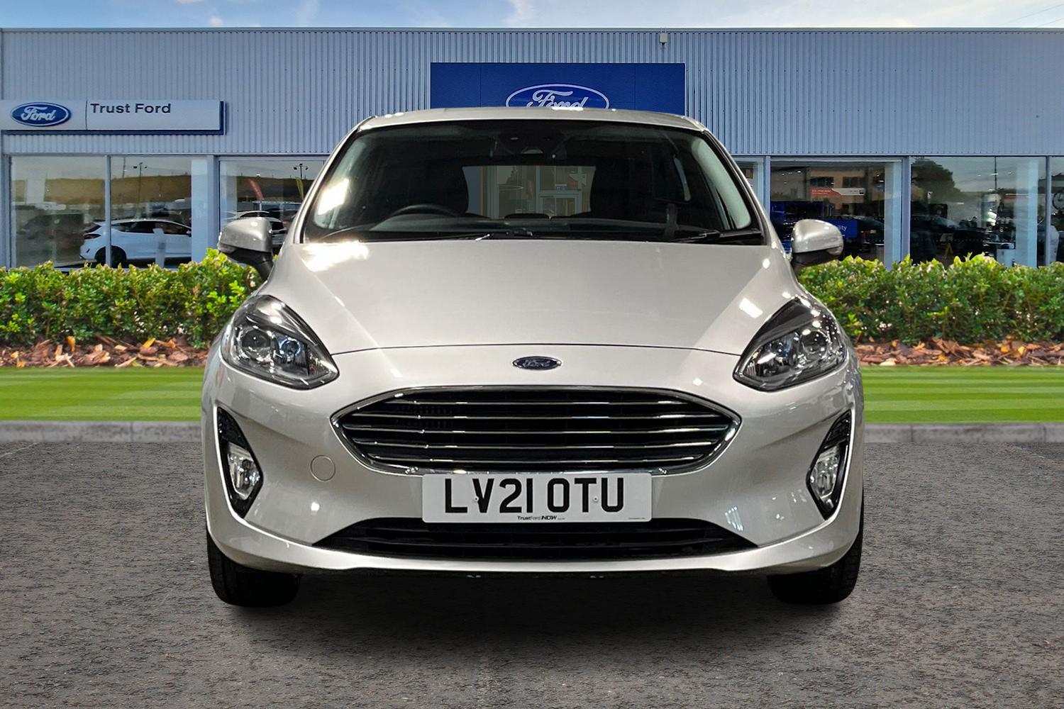 Ford FIESTA Photo 5