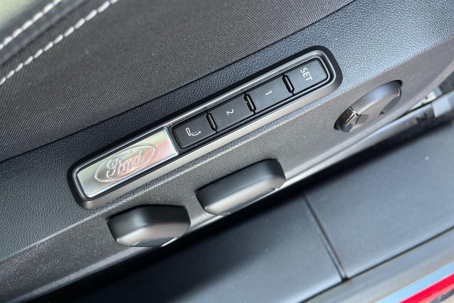 Ford Capri Photo autoimg-6fa0e8decc8e686a08cc93e03b10be493c3f0404.jpg