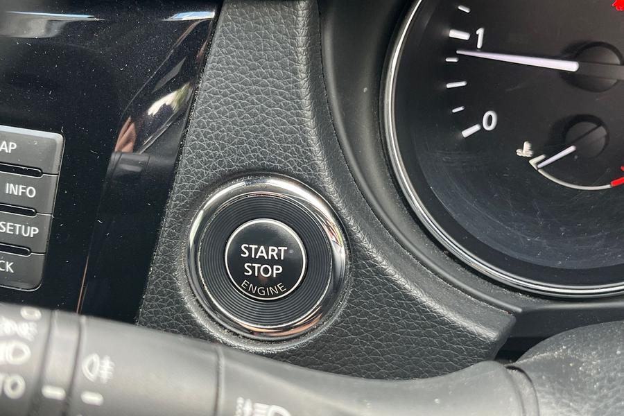 Nissan QASHQAI Photo autoimg-6fa206968c15609b515d90de505480c680f41d2f.jpg