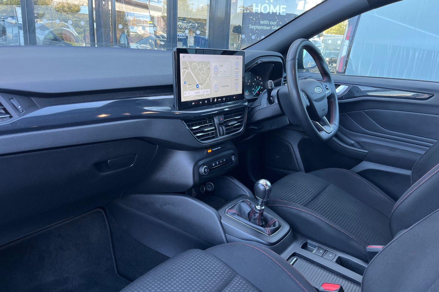 Ford FOCUS Photo 17