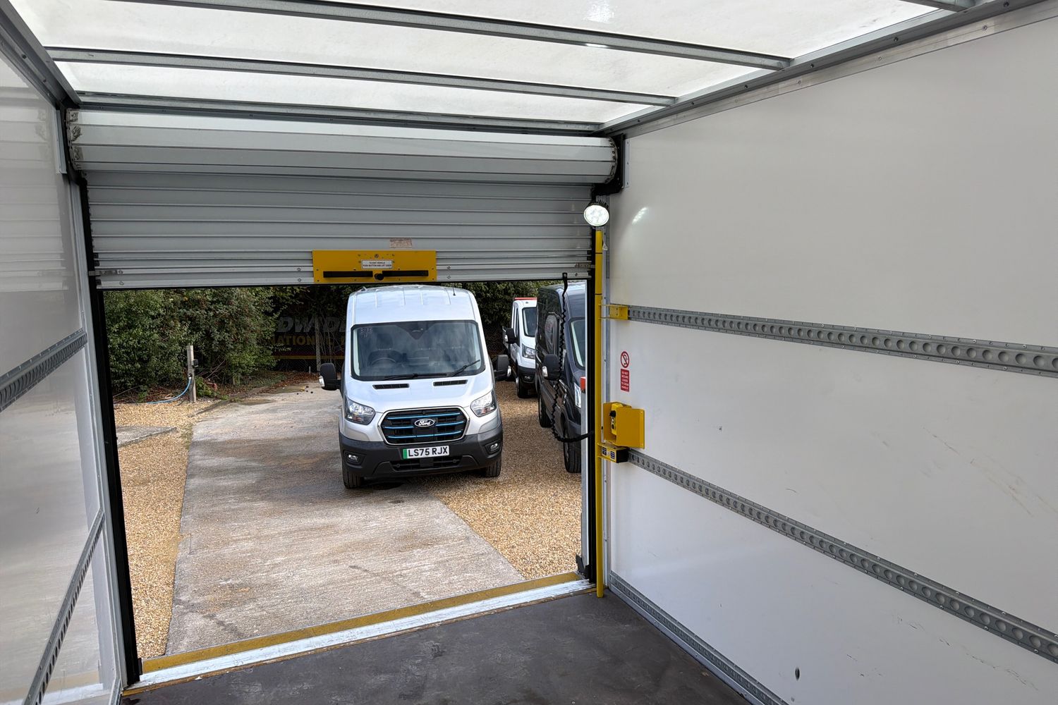Ford TRANSIT Photo 31