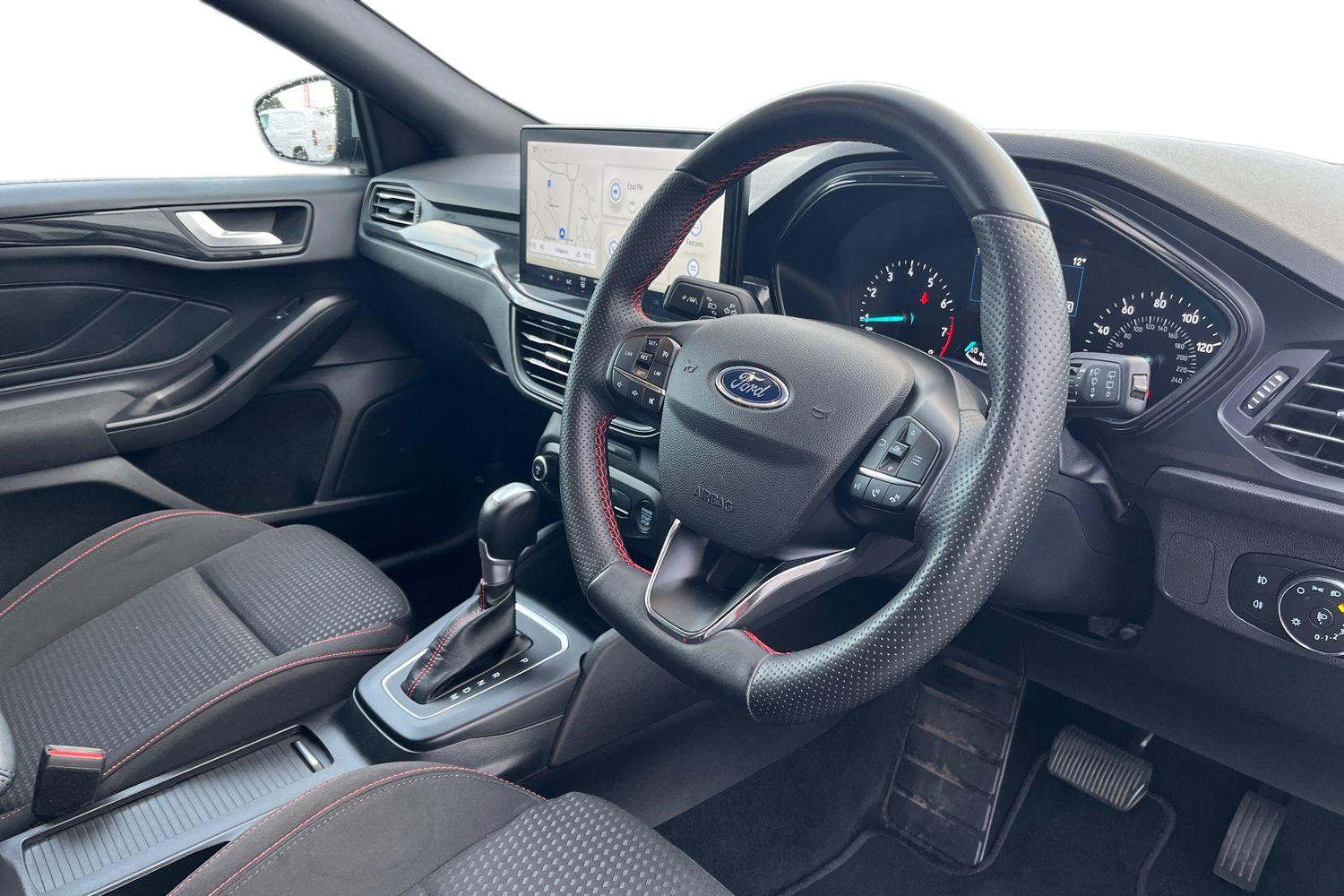 Ford Focus Photo 8