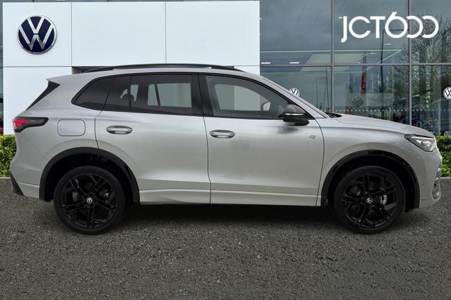 Volkswagen  Tiguan Photo 4