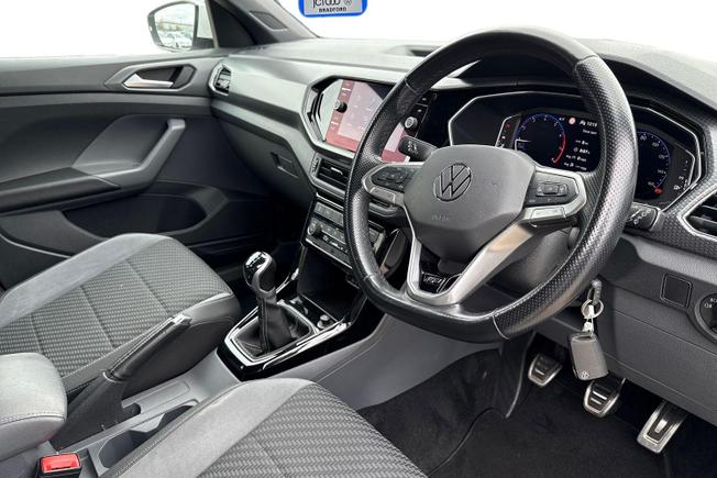 VOLKSWAGEN T-Cross Photo 6