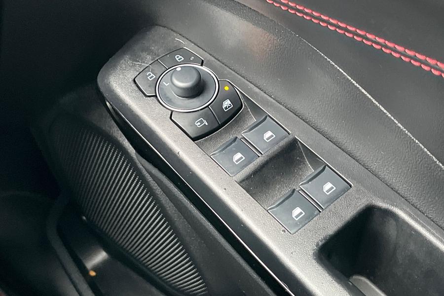 Ford PUMA Photo autoimg-6fb07ad7d4cb731752eca35971d745b42837a296.jpg