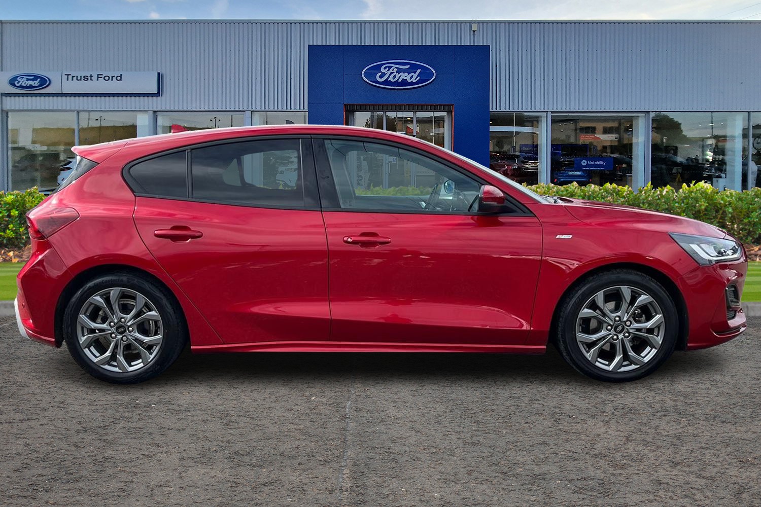 Ford FOCUS Photo 2