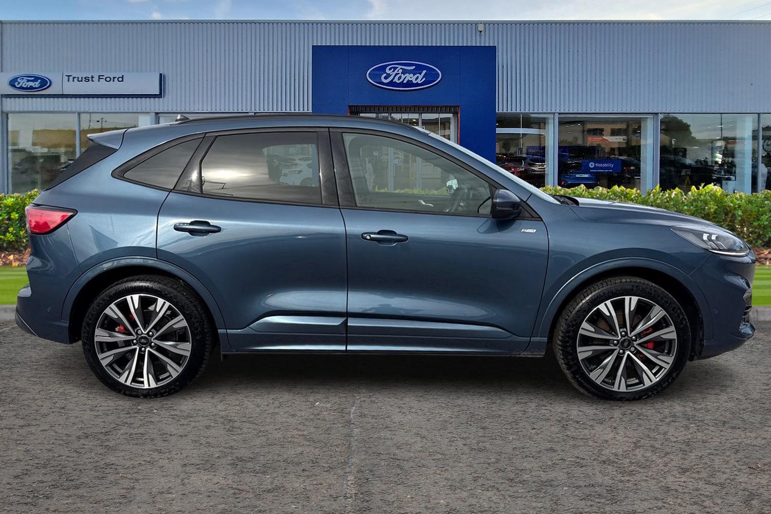 Ford KUGA Photo 2
