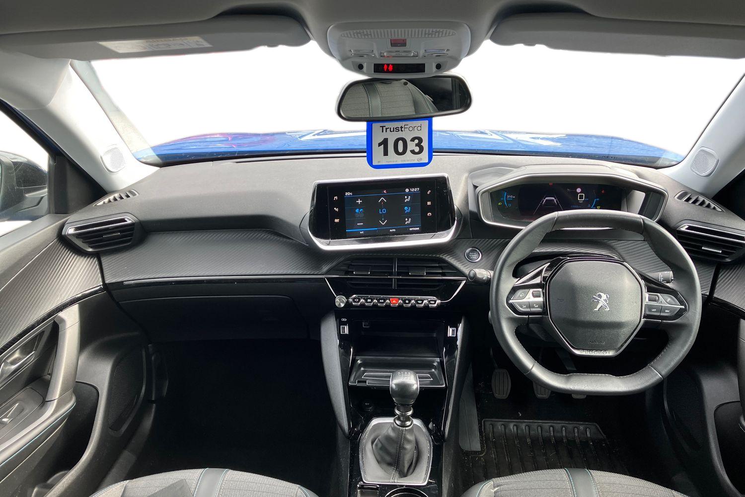 Peugeot 2008 Photo 9
