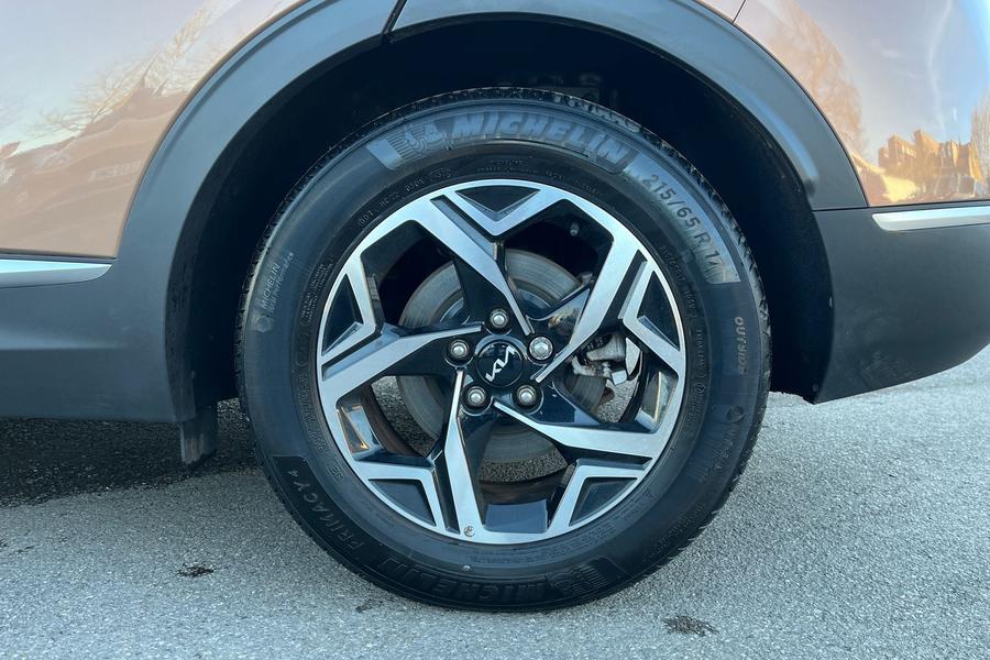 Kia SPORTAGE Photo autoimg-6fb4db7e23a8a37205bc18413ae6e36d7936b6a7.jpg
