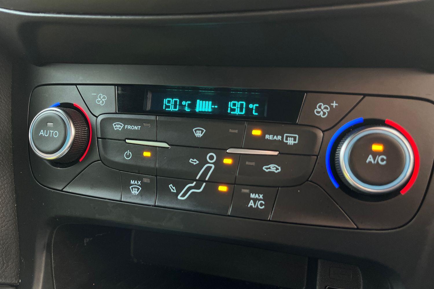 Ford FOCUS RS Photo 30