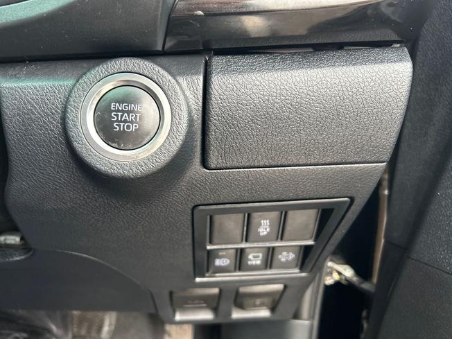 TOYOTA Hilux Photo 37
