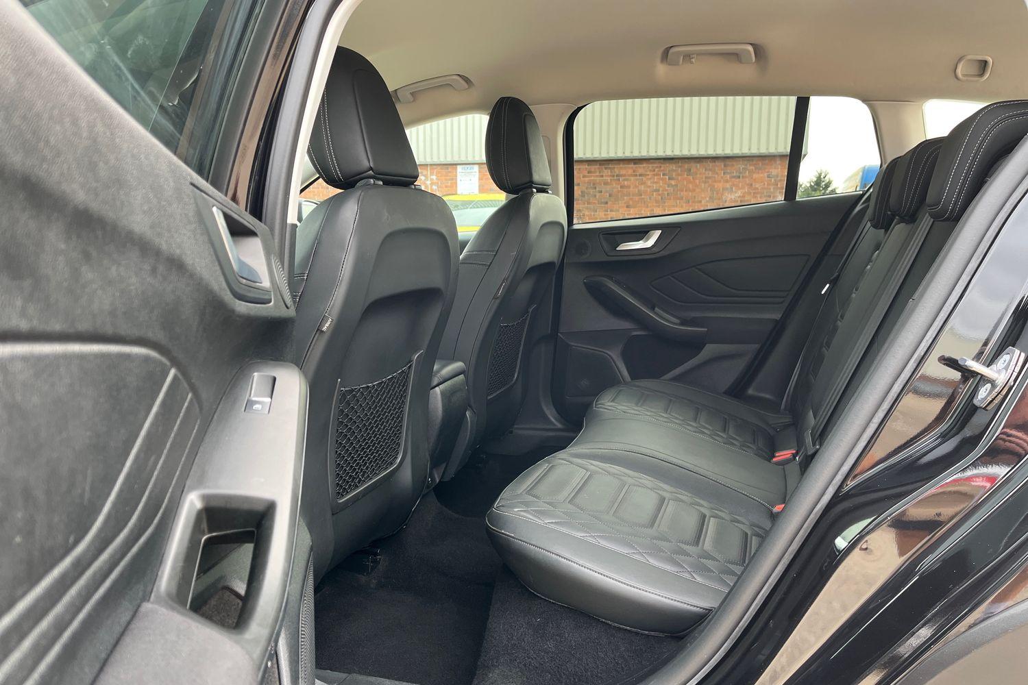Ford Focus Photo 25