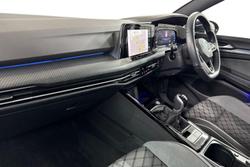 VOLKSWAGEN Golf Photo 2