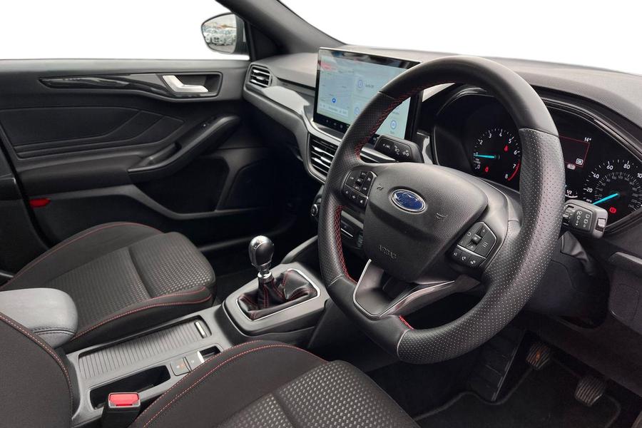 Ford FOCUS Photo autoimg-6fc9aaa2835ae8e509d09f27605159ec52c26730.jpg