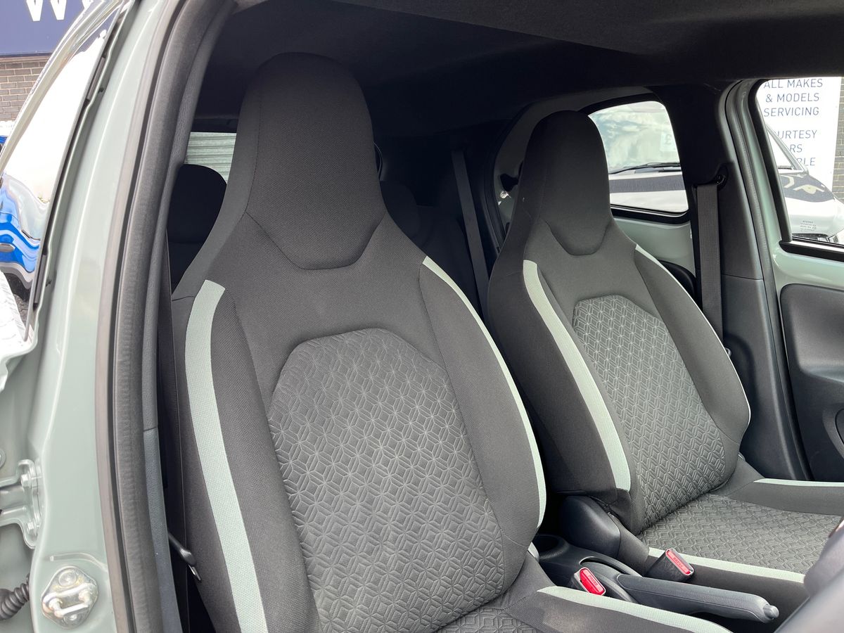 Toyota Aygo X Photo 22