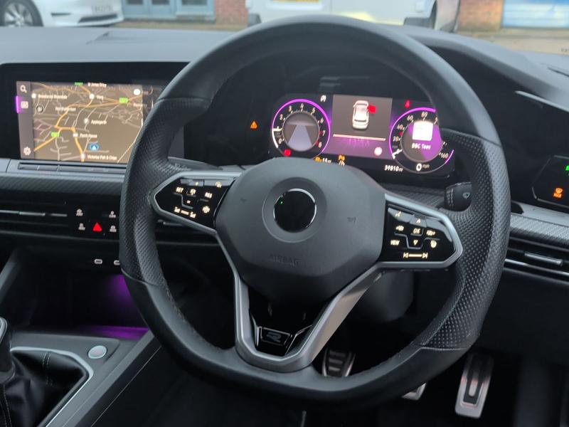 Used Volkswagen Golf NX71ULO 32