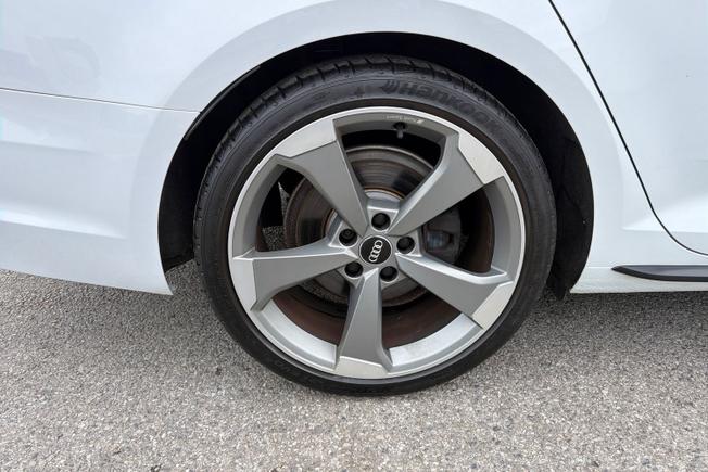 AUDI A4 Avant Photo 28
