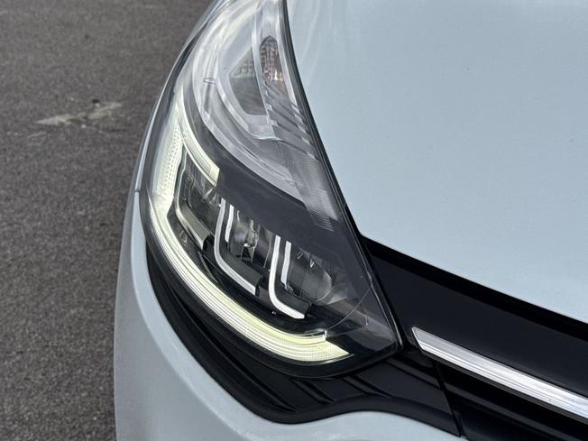 RENAULT Clio Photo 19