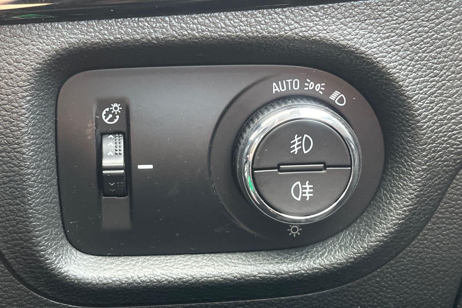 Vauxhall ASTRA Photo 27