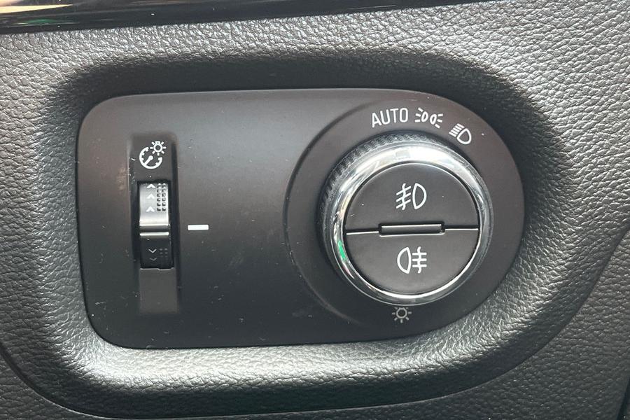 Vauxhall ASTRA Photo autoimg-6fcf3c26ef65089dcf6d18b2327e6c8346277760.jpg