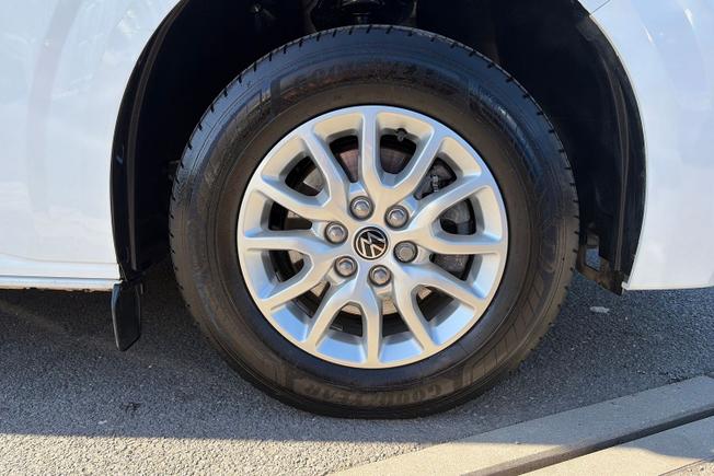 VOLKSWAGEN Transporter Photo 5