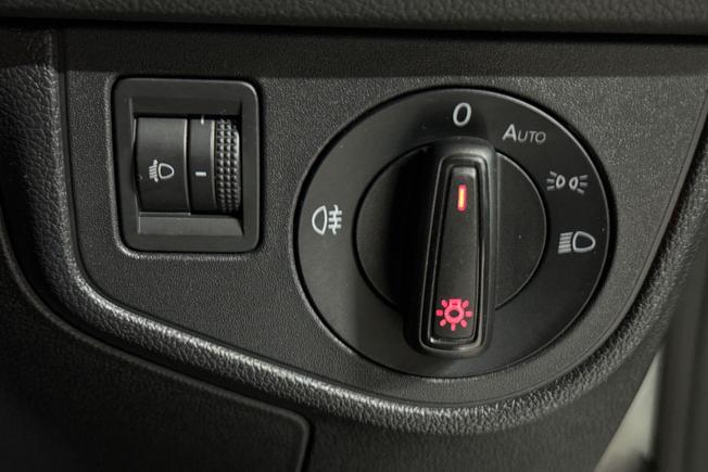 VOLKSWAGEN Polo Photo 24