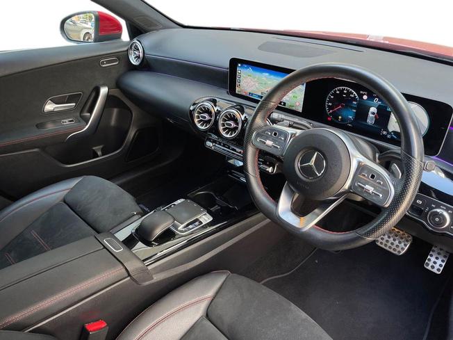 MERCEDES-BENZ A Class Photo 6