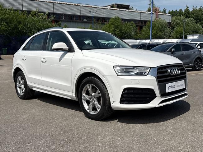 AUDI Q3 Photo 23