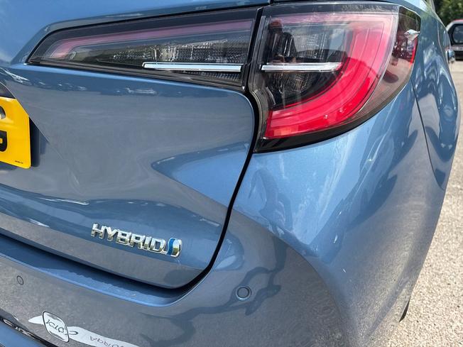 TOYOTA Corolla Photo 18
