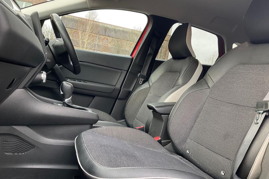 Renault CAPTUR Photo autoimg-6fdfc94238aa30c15f003c08c96fd172083626cb.jpg