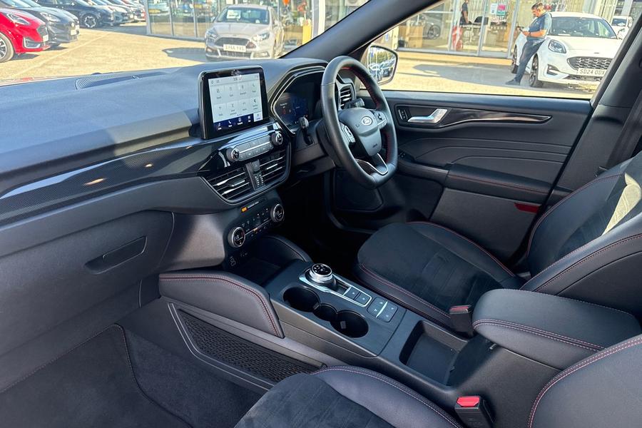 Ford KUGA Photo autoimg-6feb294cb7a221fe586b5e20a067ed8bfcc21bf5.jpg