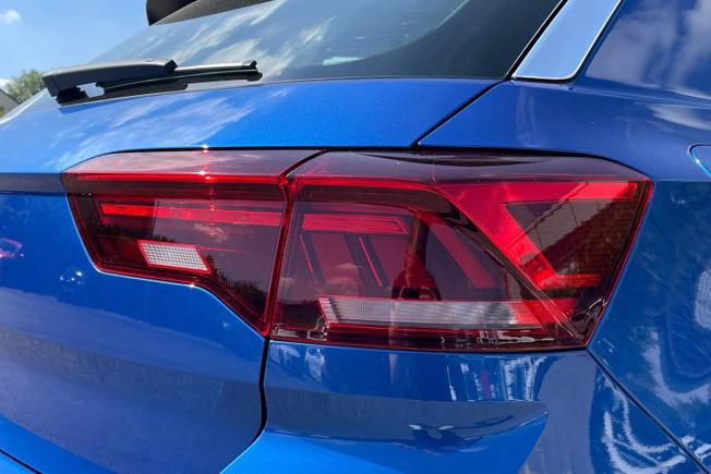 VOLKSWAGEN T-Roc Photo 18