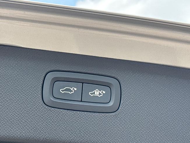VOLVO Xc90 Photo 34