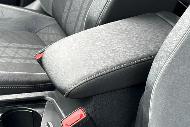 VOLKSWAGEN Tiguan Photo 43