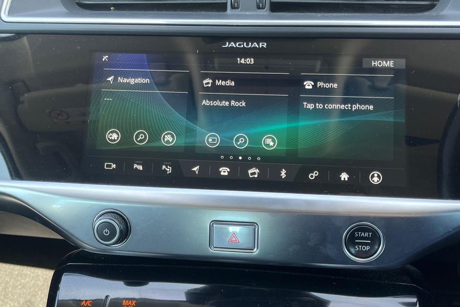Jaguar I-PACE Photo autoimg-6ff2a8de13b52f983cbe6a5450b058af1b092bfc.jpg