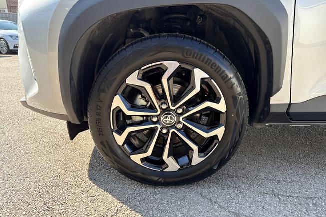 TOYOTA Yaris Cross Photo 26