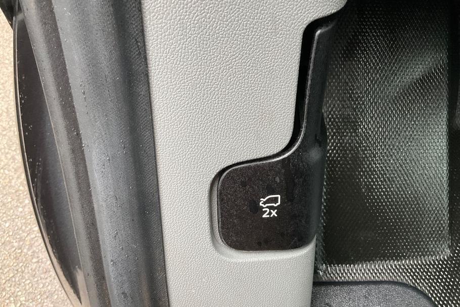 Used Ford TRANSIT CUSTOM WO24EDU 19