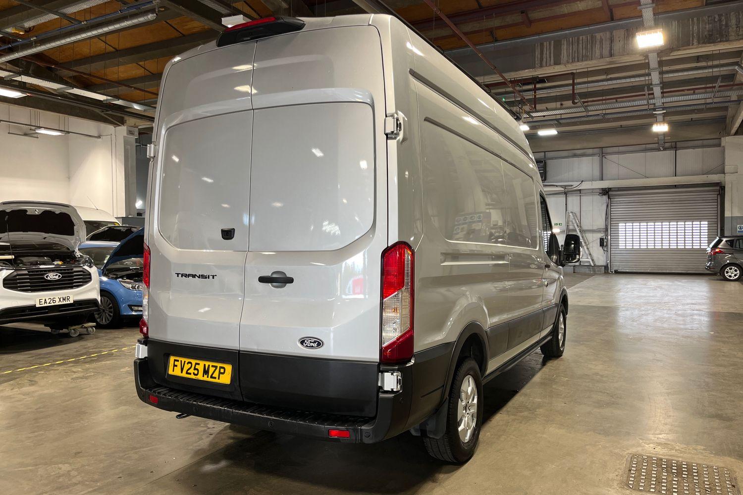 Ford TRANSIT Photo 6
