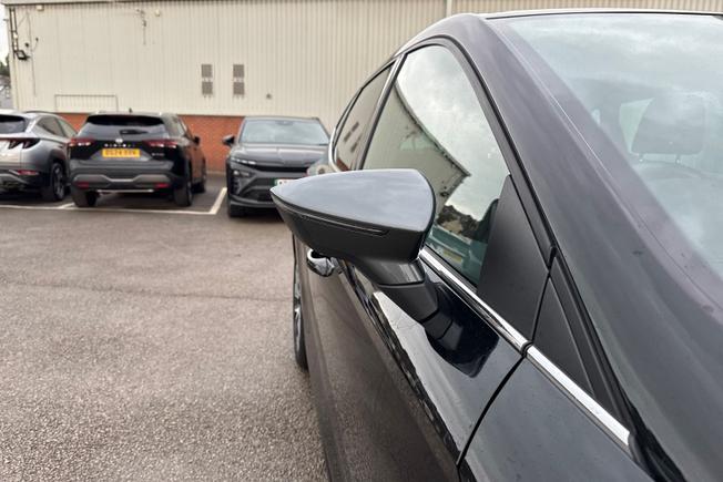 SEAT Ibiza Photo 20