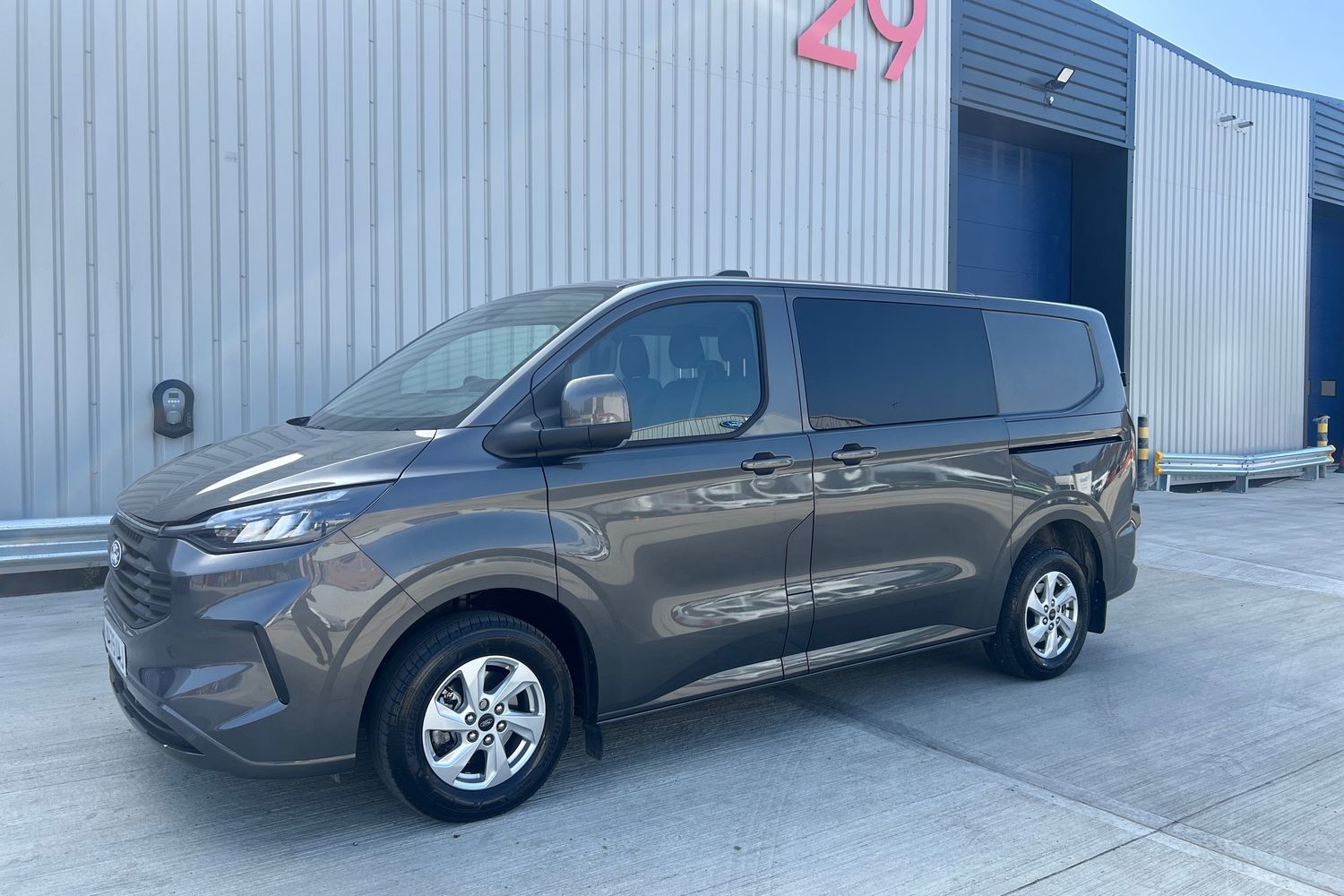 Ford TRANSIT CUSTOM Photo 22