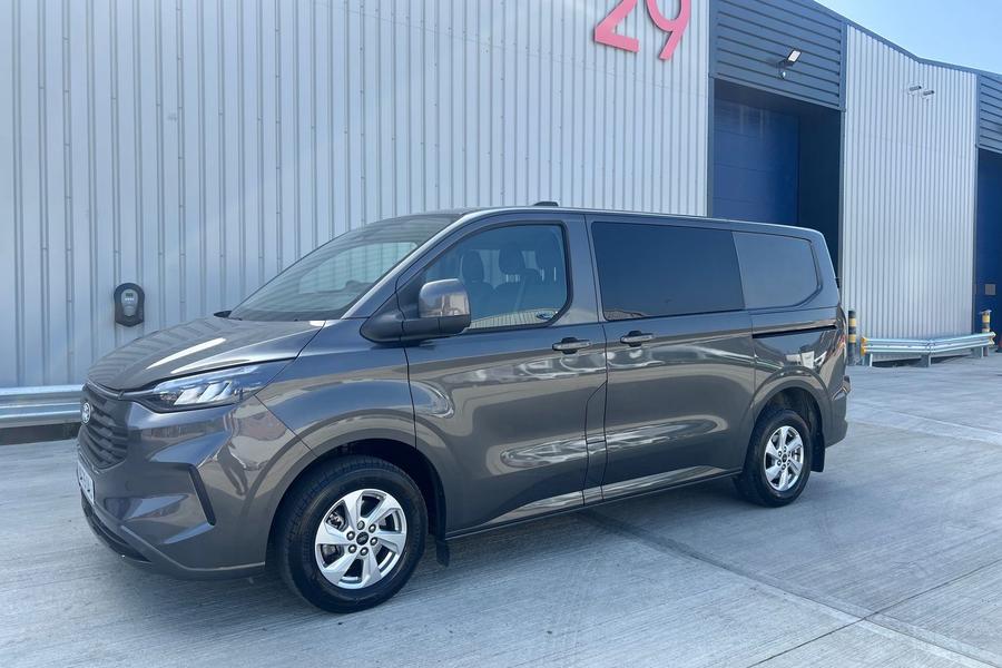 Ford TRANSIT CUSTOM Photo autoimg-6ffa0caecf09174fa4ffc8dcc5a6b2fa5b89a3c4.jpg