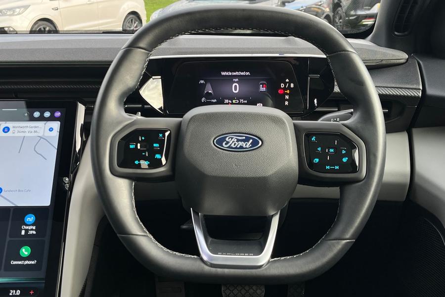 Ford Explorer Photo autoimg-6ffcae5e45cf9bdc6a3bdb115d492cb6ccd9c04d.jpg