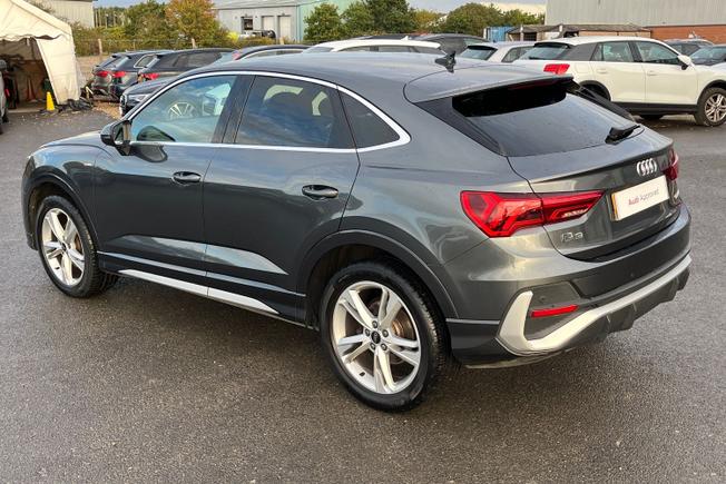 AUDI Q3 Photo 57
