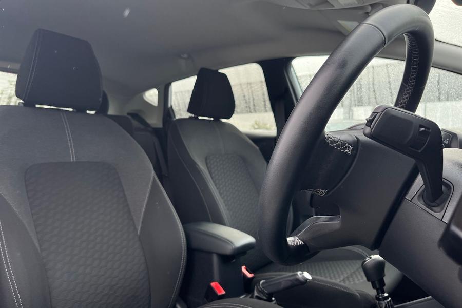 Ford FIESTA Photo autoimg-7004ac89bb1106ceab8888312c50b05bf88b8680.jpg
