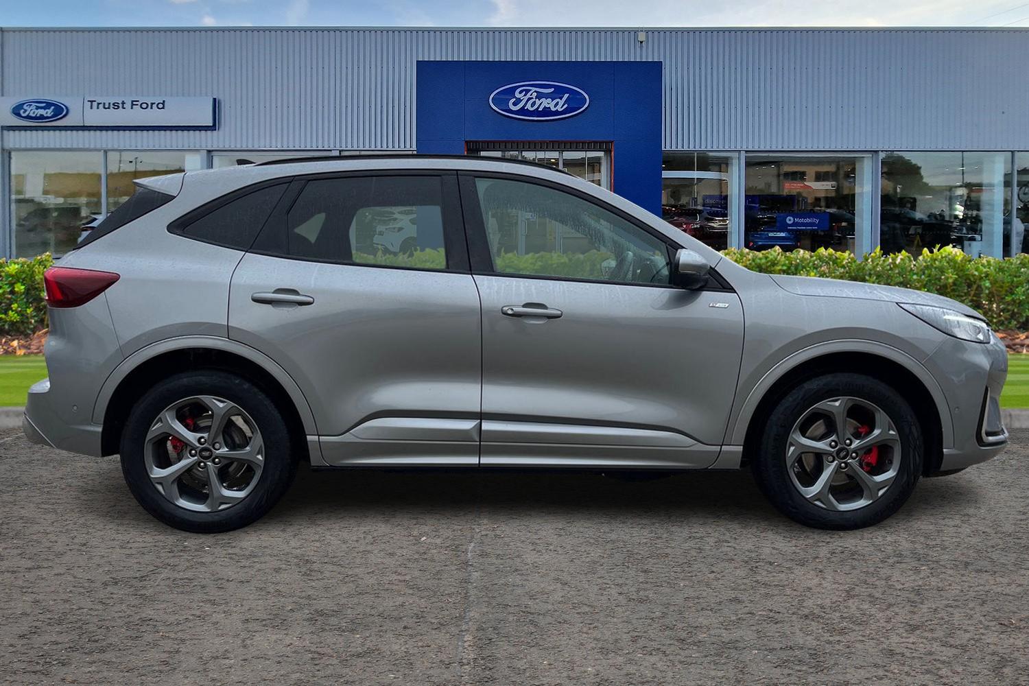 Ford Kuga Photo 2