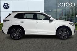 VOLKSWAGEN Tiguan Photo 4
