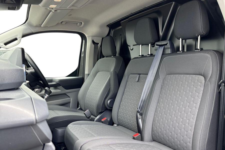 Ford Transit Custom Photo autoimg-700f726e52b5a8f3d8f6c76a9f68ede2b2262516.jpg