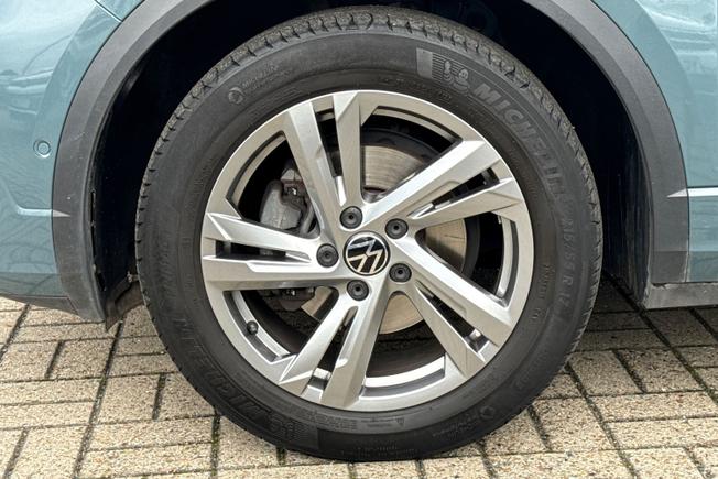 VOLKSWAGEN T-Roc Photo 22