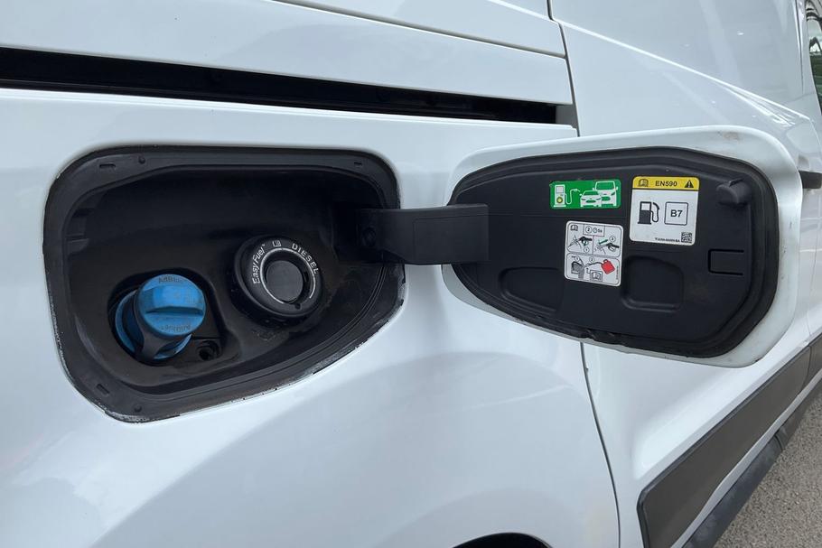 Used Ford TRANSIT CONNECT WT21DUH 19